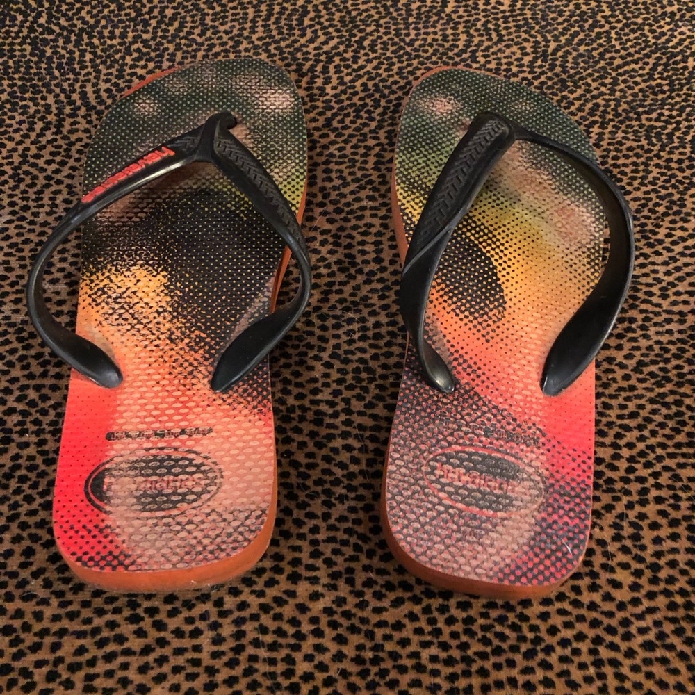 Men’s Havaianas sandals!